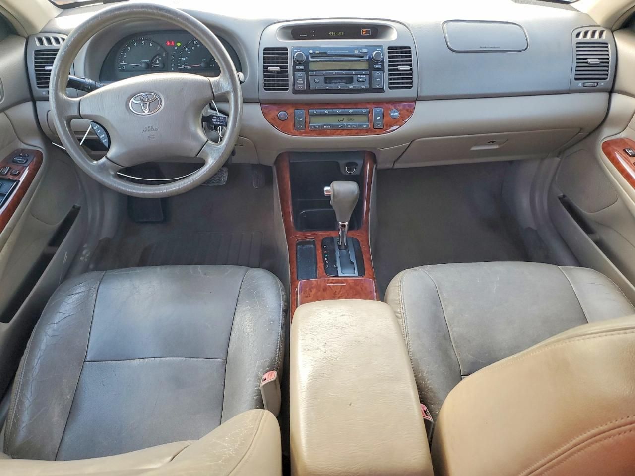2004 Toyota Camry le