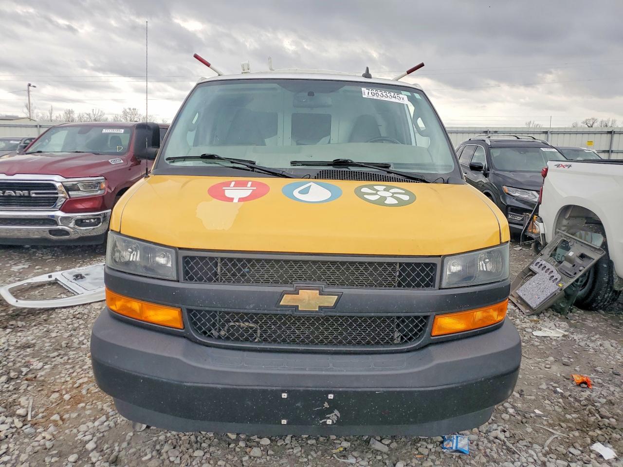 2022 Chevrolet Express G2500