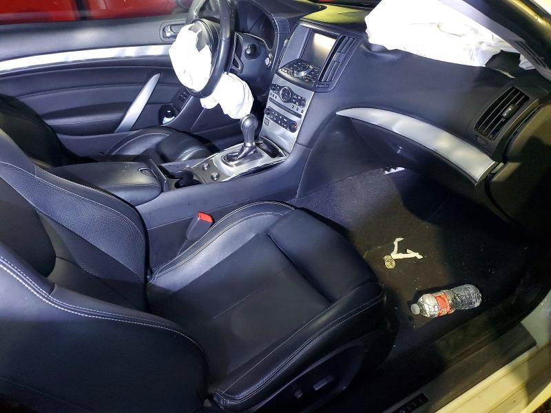 2015 Infiniti Q60 Journey