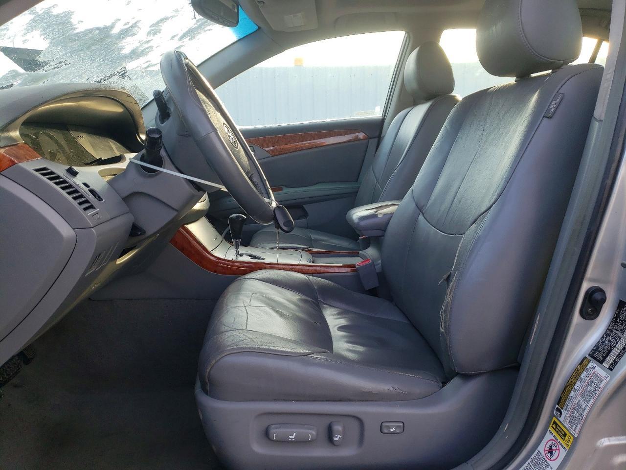 2005 Toyota Avalon xl