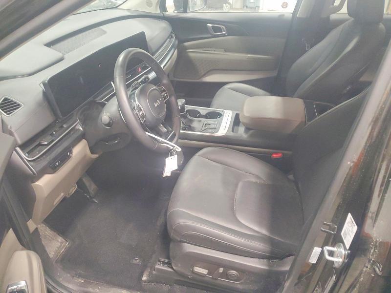 2025 KIA Carnival lx