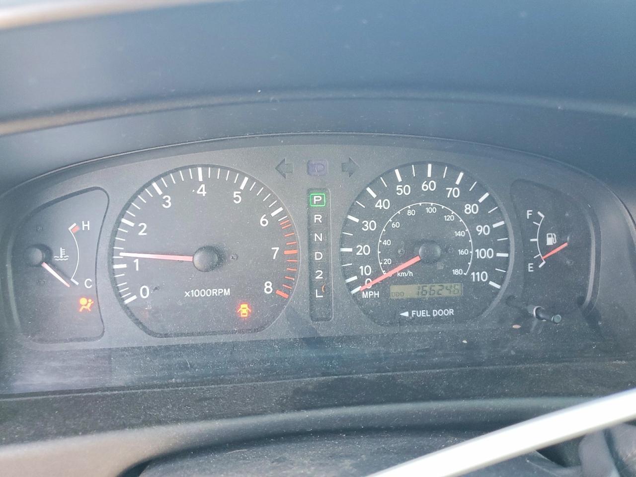 2000 Toyota Sienna le