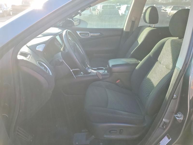 2020 Nissan Pathfinder sv