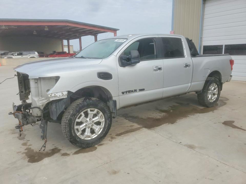 2016 Nissan Titan xd sl