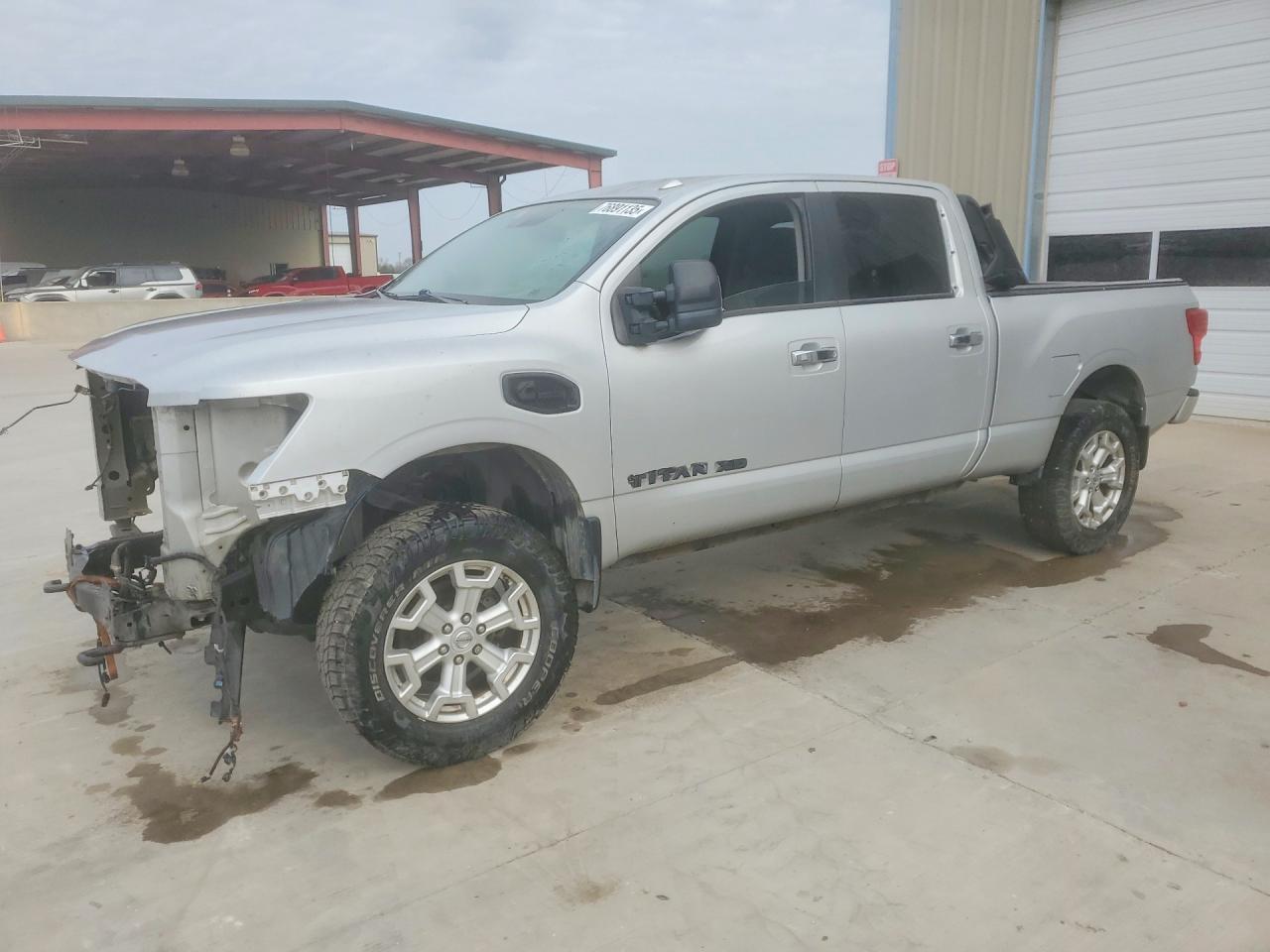 2016 Nissan Titan XD SL