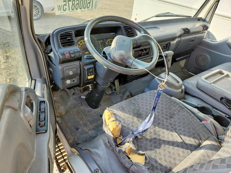 2006 Isuzu NPR BOX Truck