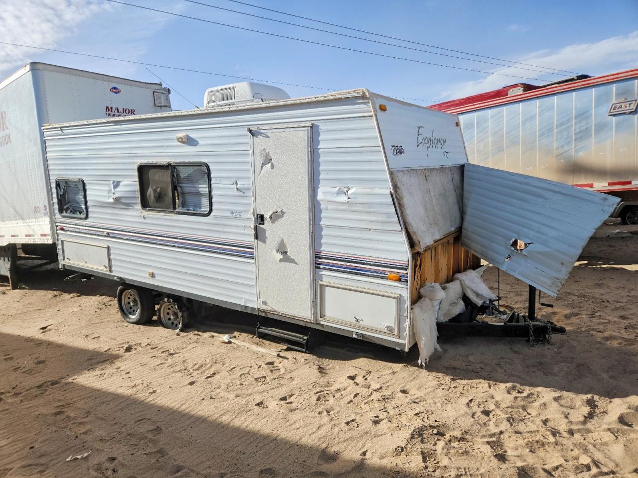 2005 Frontier Explorer Camper