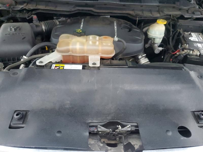 2017 Dodge RAM 1500 SLT