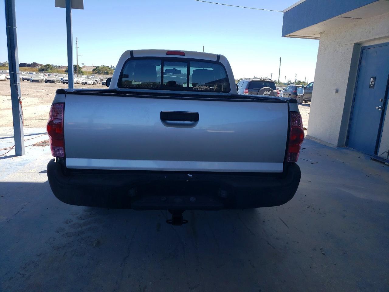 2013 Toyota Tacoma Base