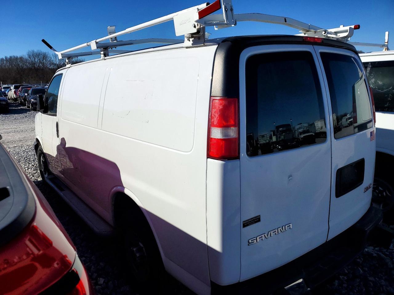 2017 GMC Savana Utility / Service Van