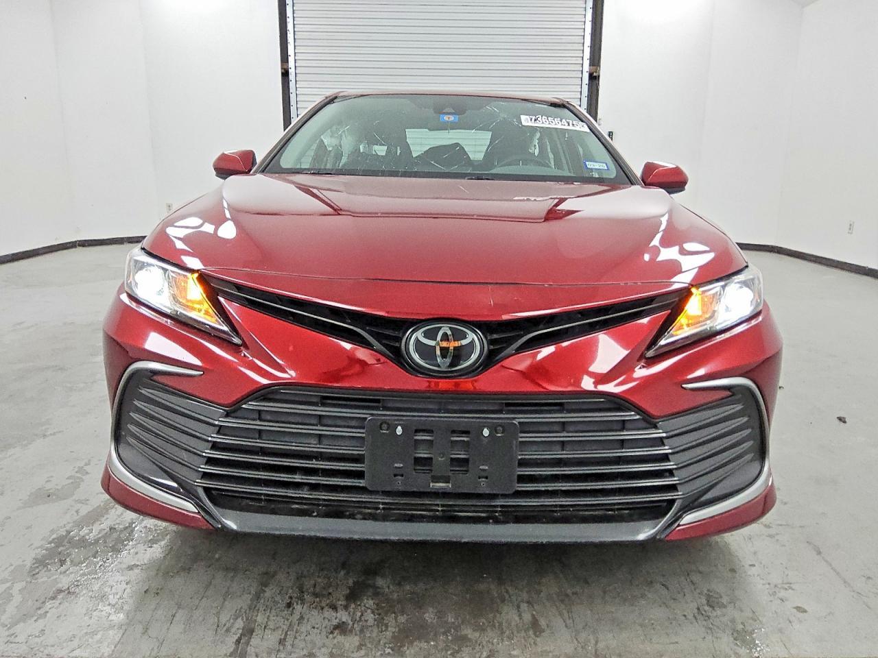2021 Toyota Camry le