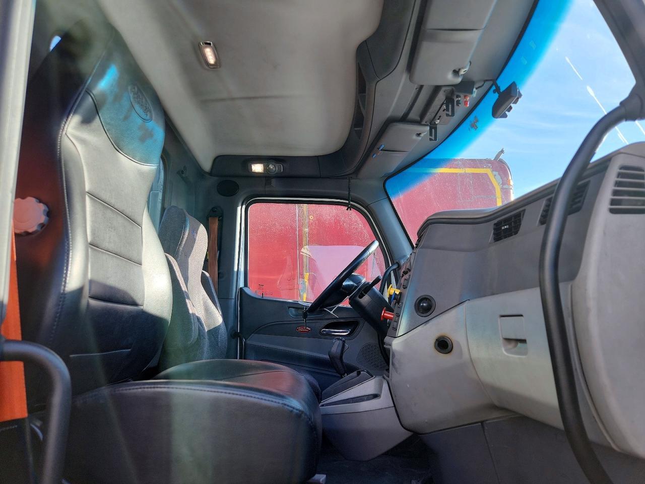 2017 Peterbilt 579
