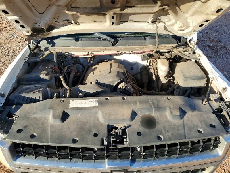 2008 Chevrolet Silverado Flatbed Truck