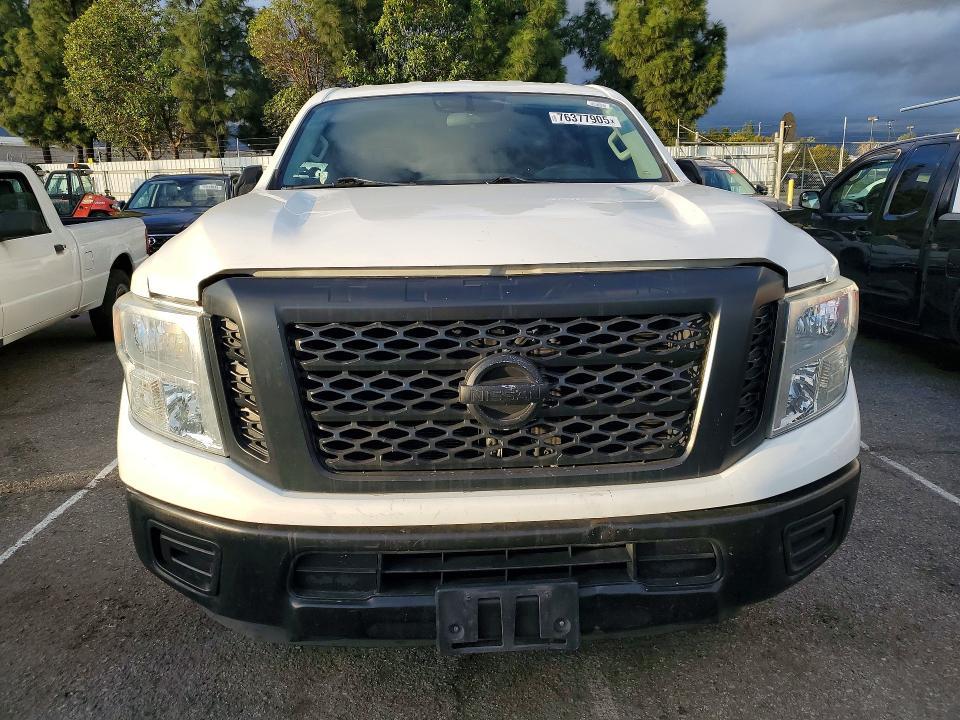 2017 Nissan Titan xd s