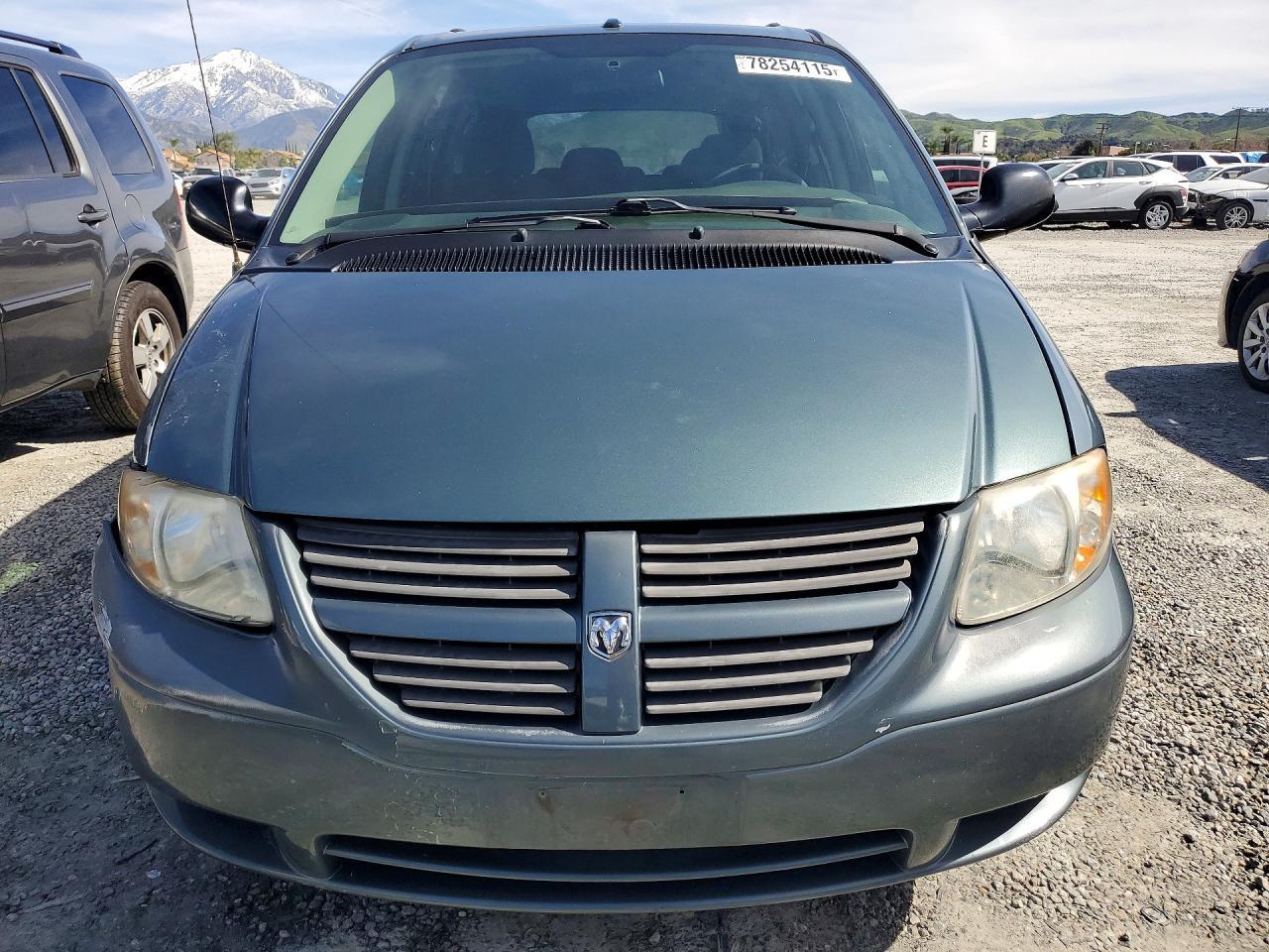 2006 Dodge Grand Caravan se