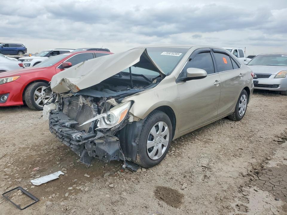 2016 Toyota Camry le