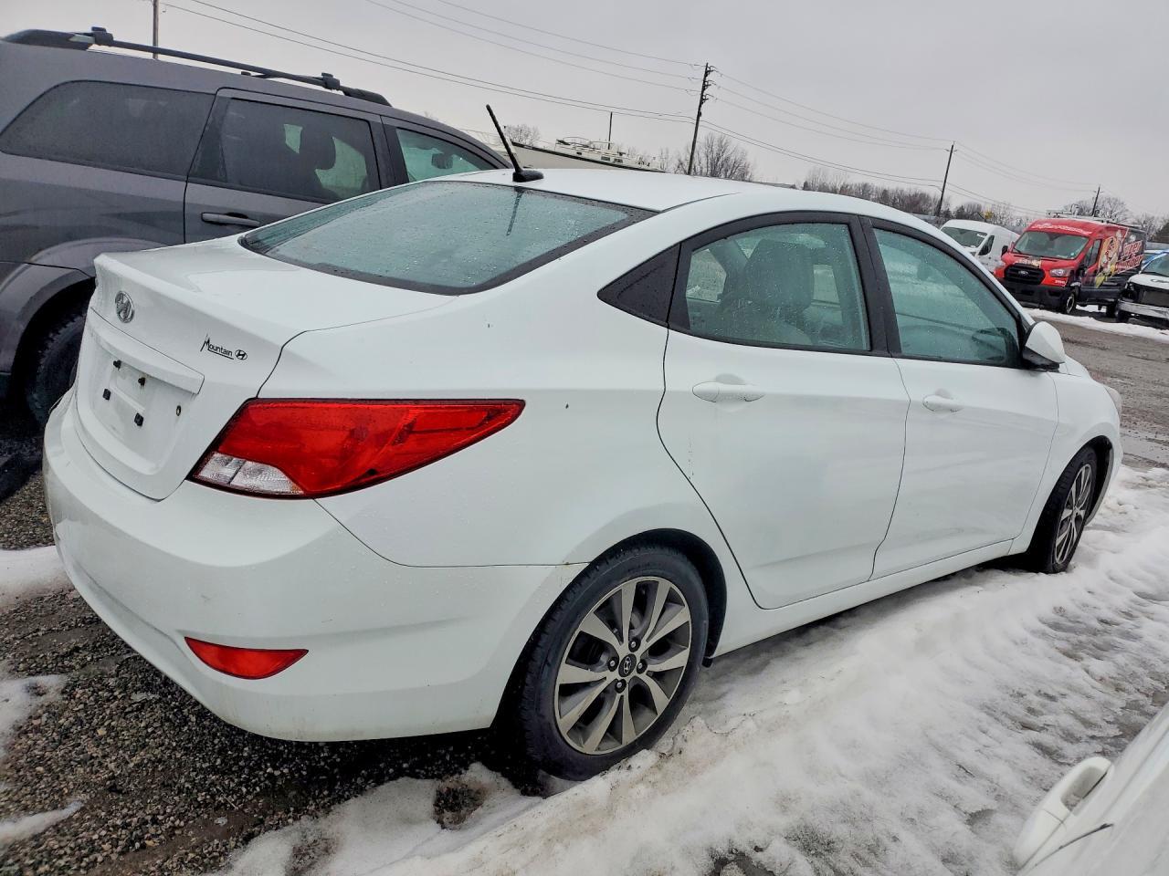 2016 Hyundai Accent se