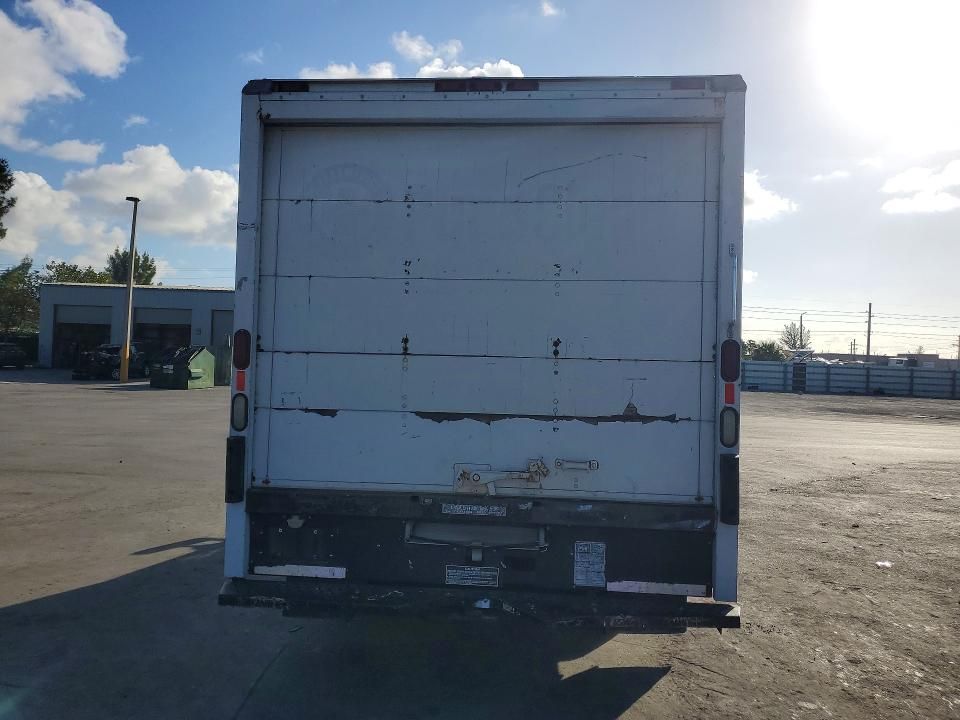 2004 Ford E350 BOX Truck
