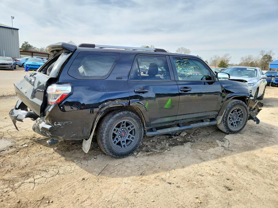 2022 Toyota 4runner SR5