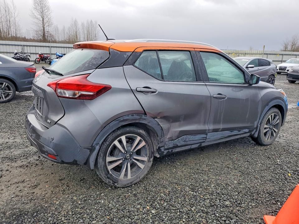 2020 Nissan Kicks sv