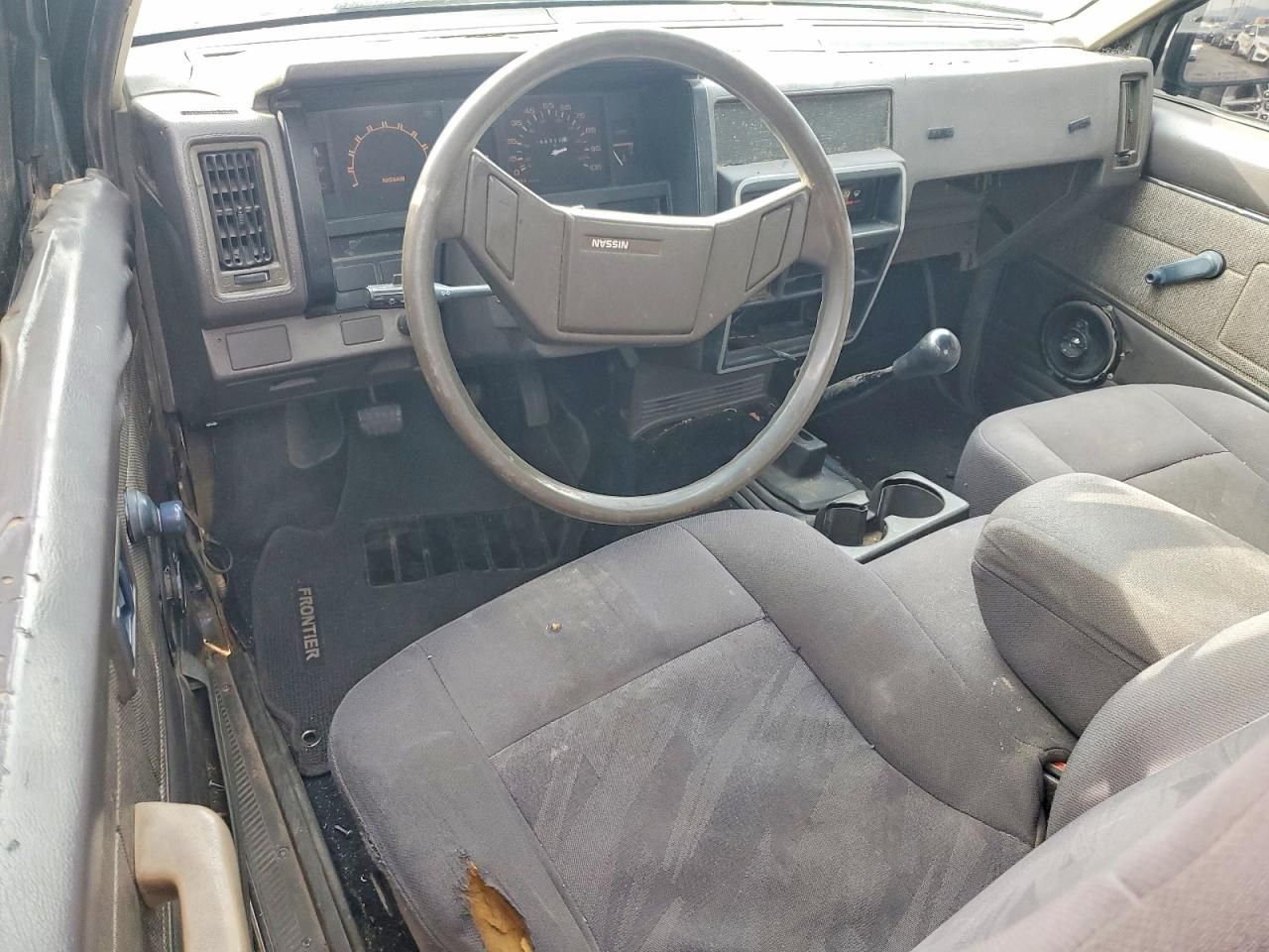 1986 Nissan D21 Short bed