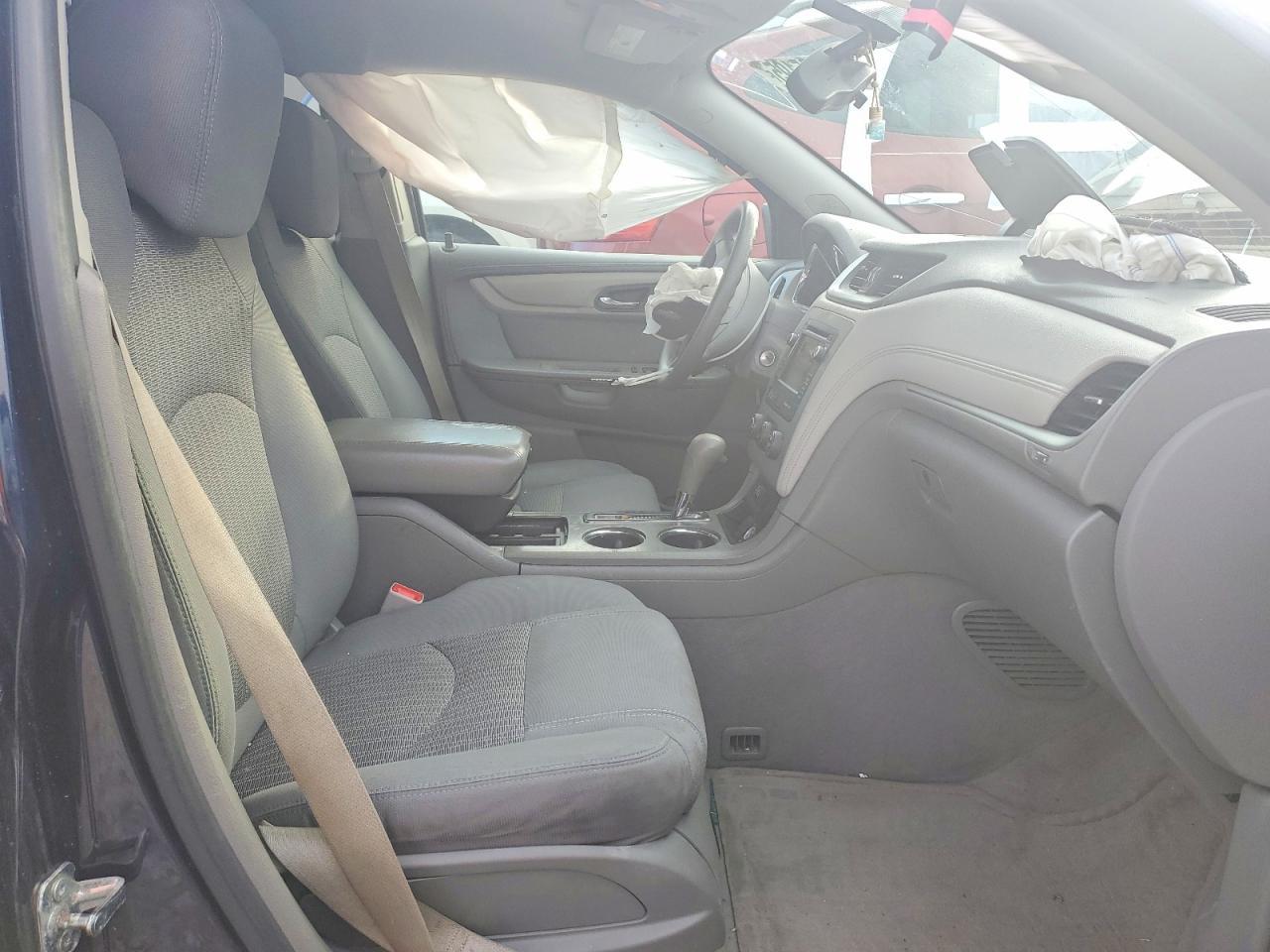 2016 Chevrolet Traverse ls