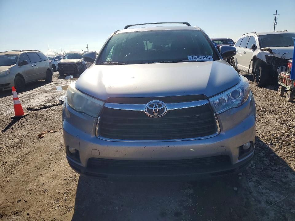 2015 Toyota Highlander le