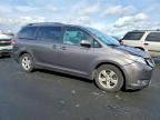 2012 Toyota Sienna le