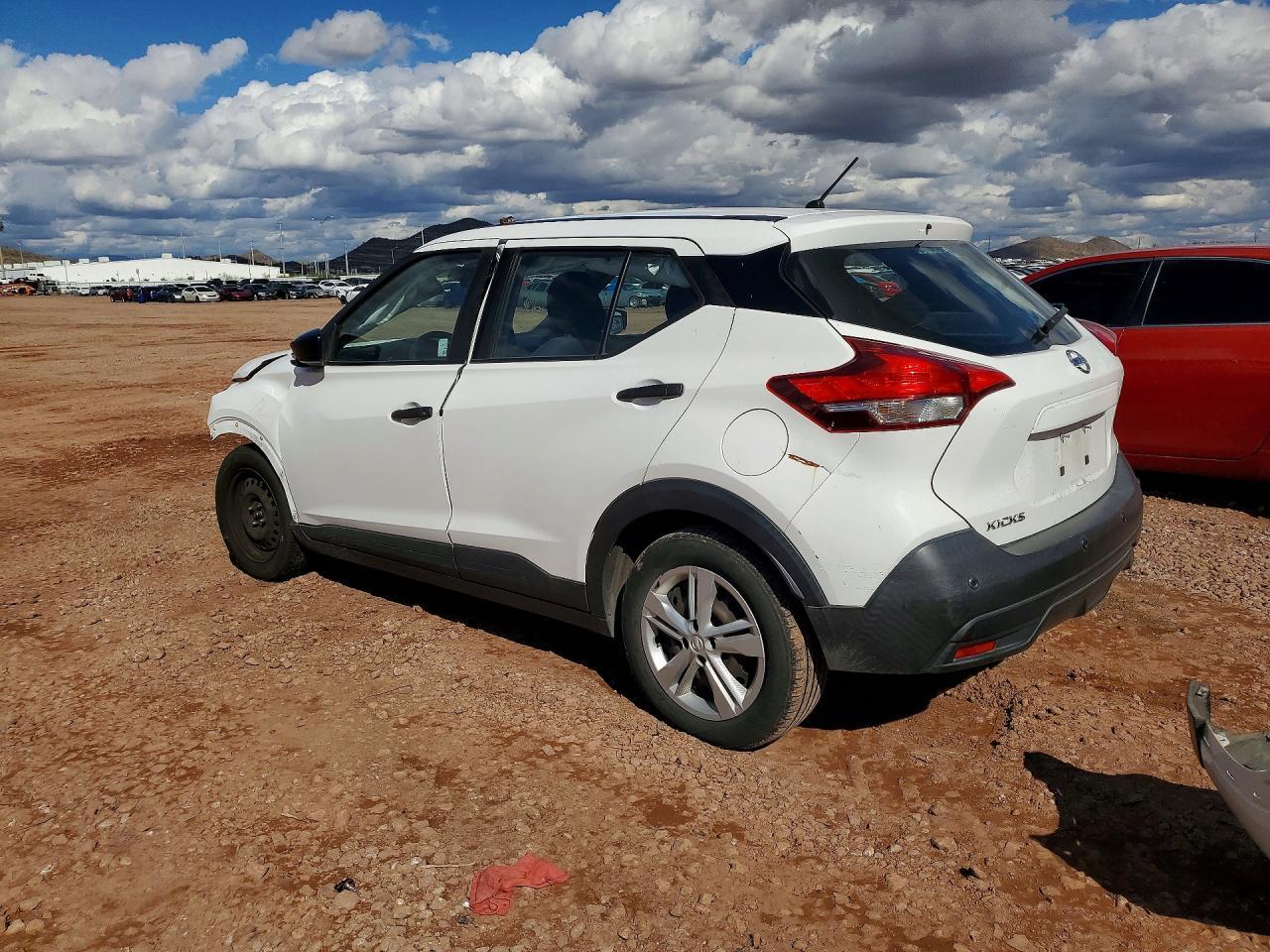 2020 Nissan Kicks s