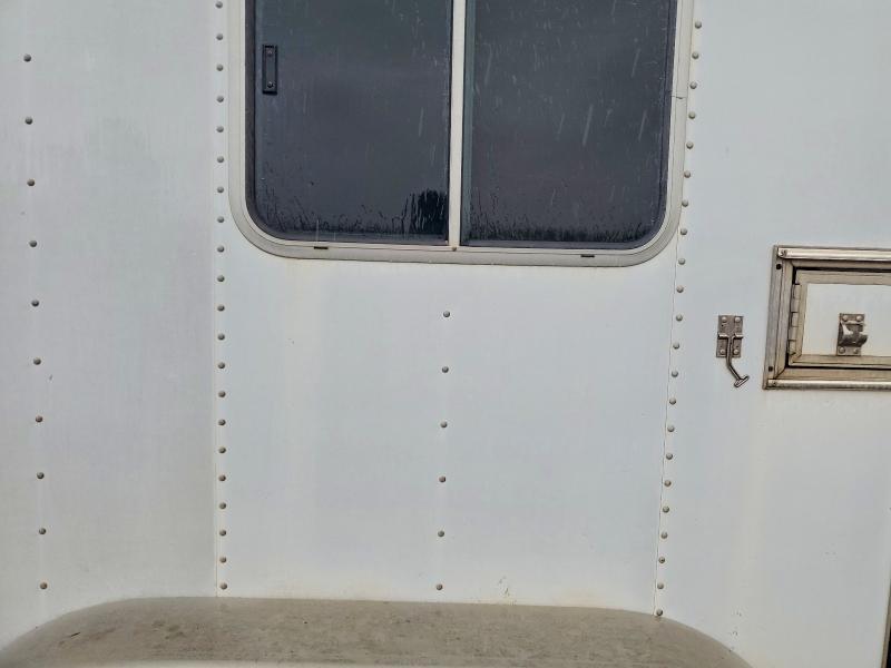 2003 Feathrlite 2003 Featherlite Fiber Optic Splicing Trailer