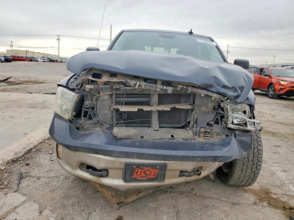 2016 Dodge RAM 1500 SLT