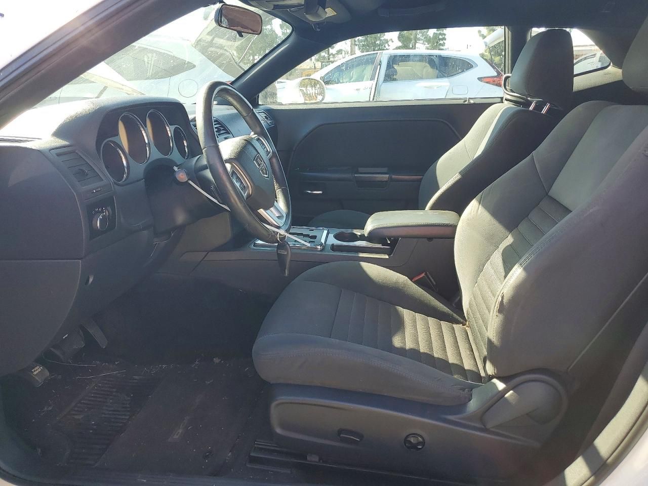 2013 Dodge Challenger sxt