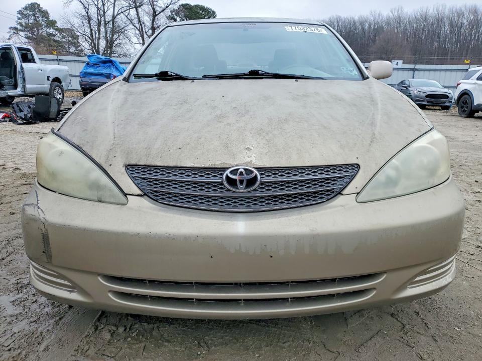 2003 Toyota Camry le