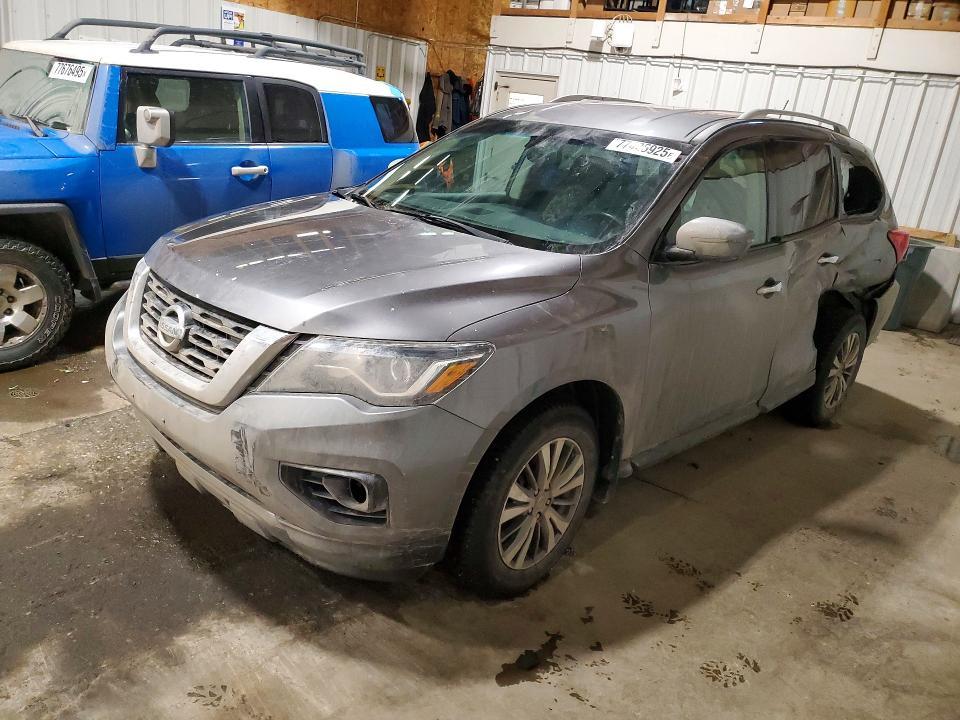 2017 Nissan Pathfinder s