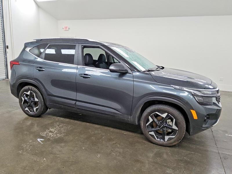 2025 KIA Seltos ex