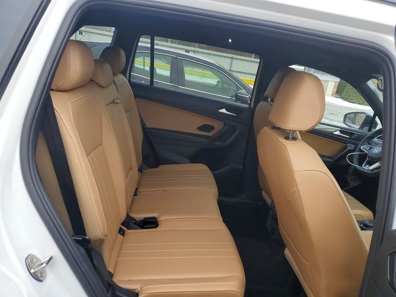 2024 Volkswagen Tiguan se R-line Black