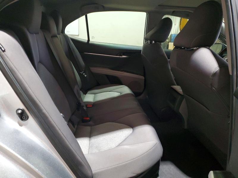 2021 Toyota Camry le