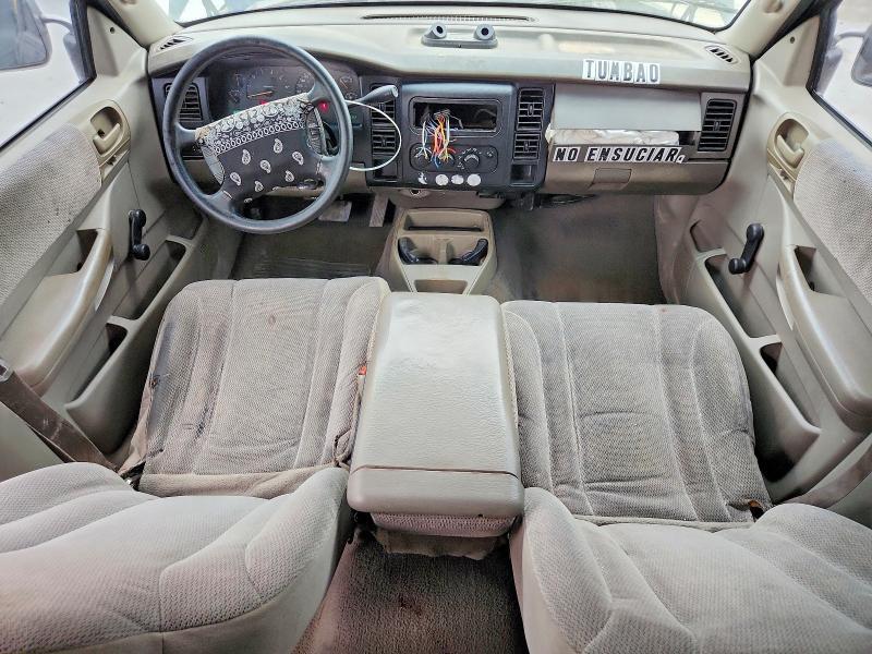 2001 Dodge Dakota Quattro