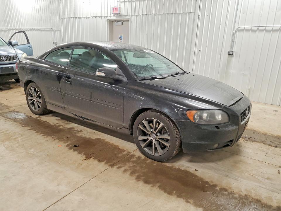 2010 Volvo C70 T5