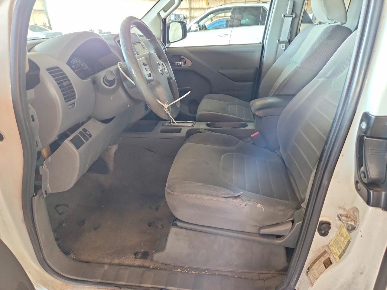 2017 Nissan Frontier s