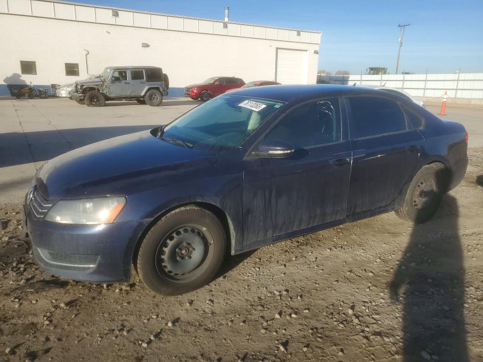 2012 Volkswagen Passat s
