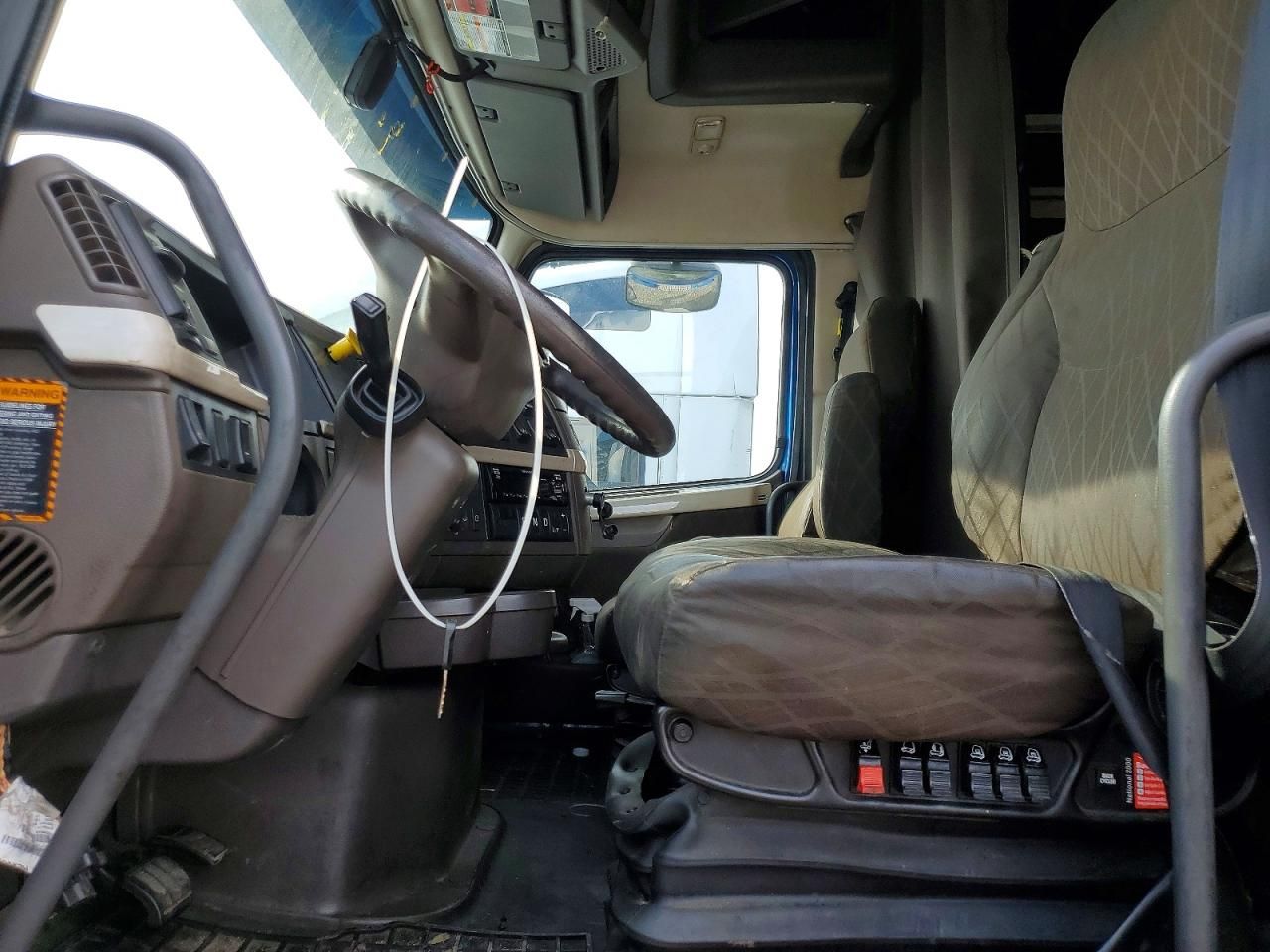 2018 Volvo VN VNL-Semi Truck