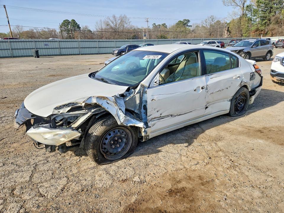 2011 Niss Altima