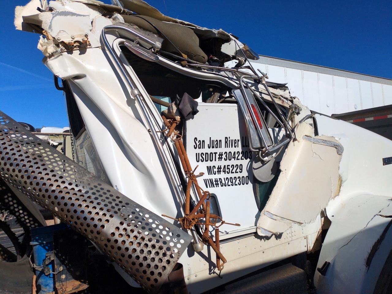 2011 Kenworth Construction T800