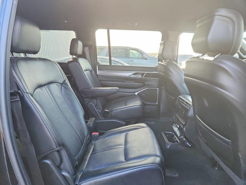 2025 Jeep Wagoneer Series ii