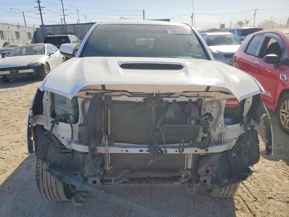 2017 Toyota Tacoma Double cab