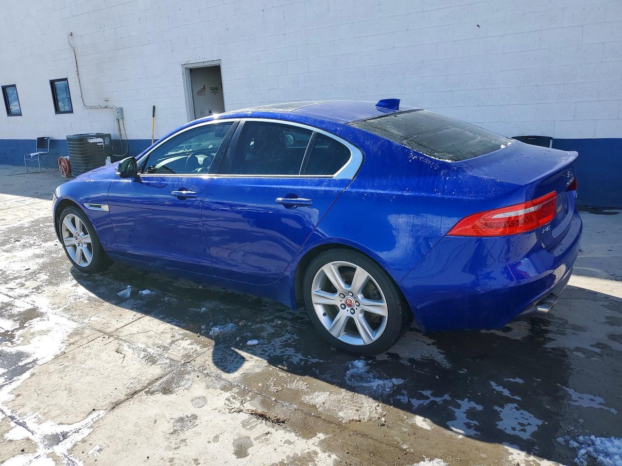 2017 Jaguar Xe Premium
