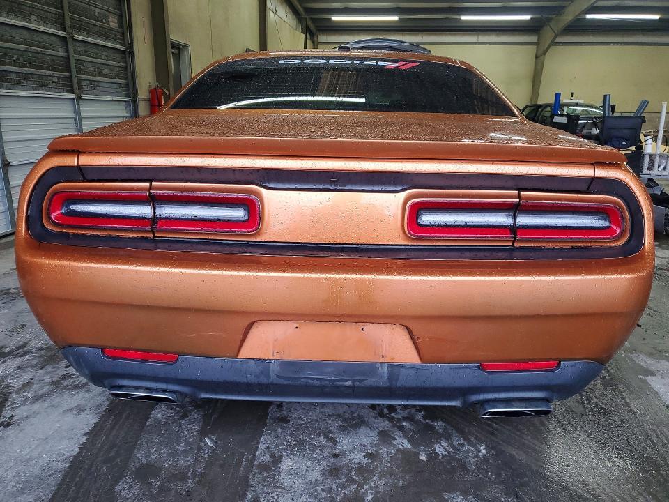 2017 Dodge Challenger r