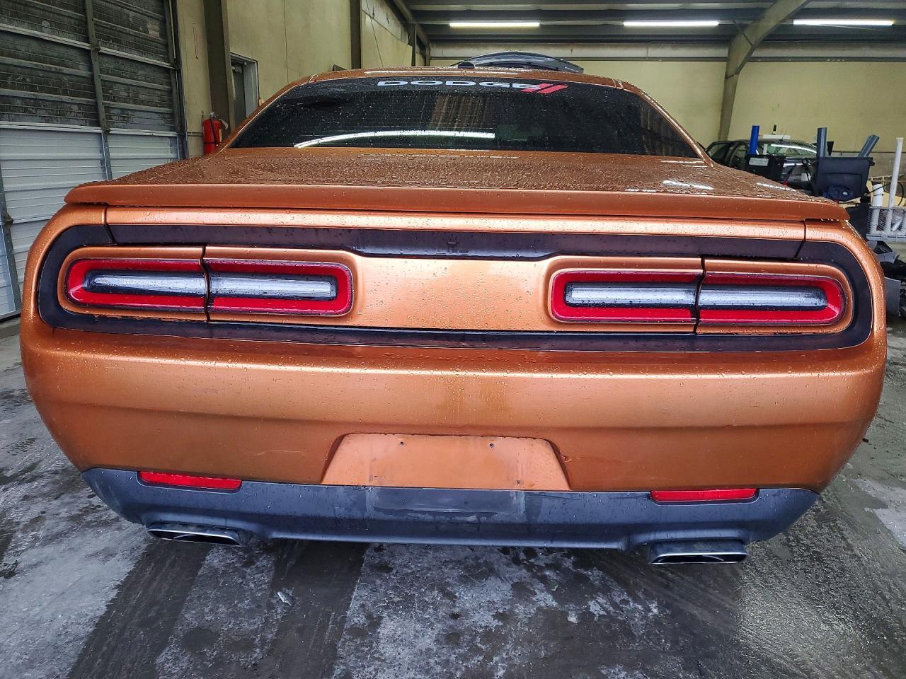 2017 Dodge Challenger r