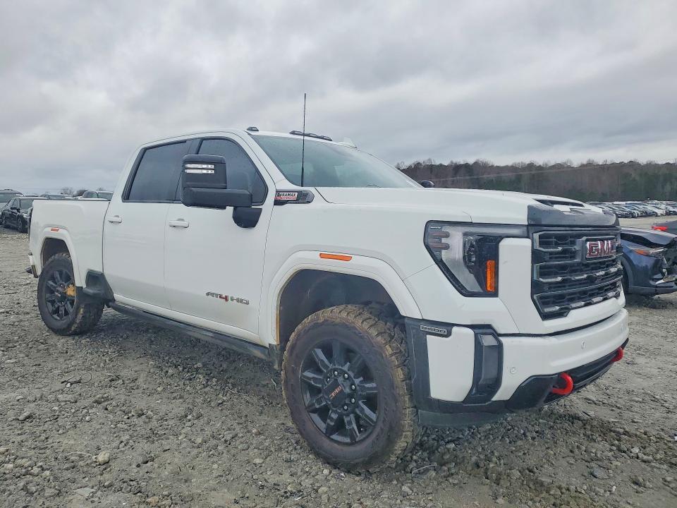 2024 GMC Sierra K2500 AT4